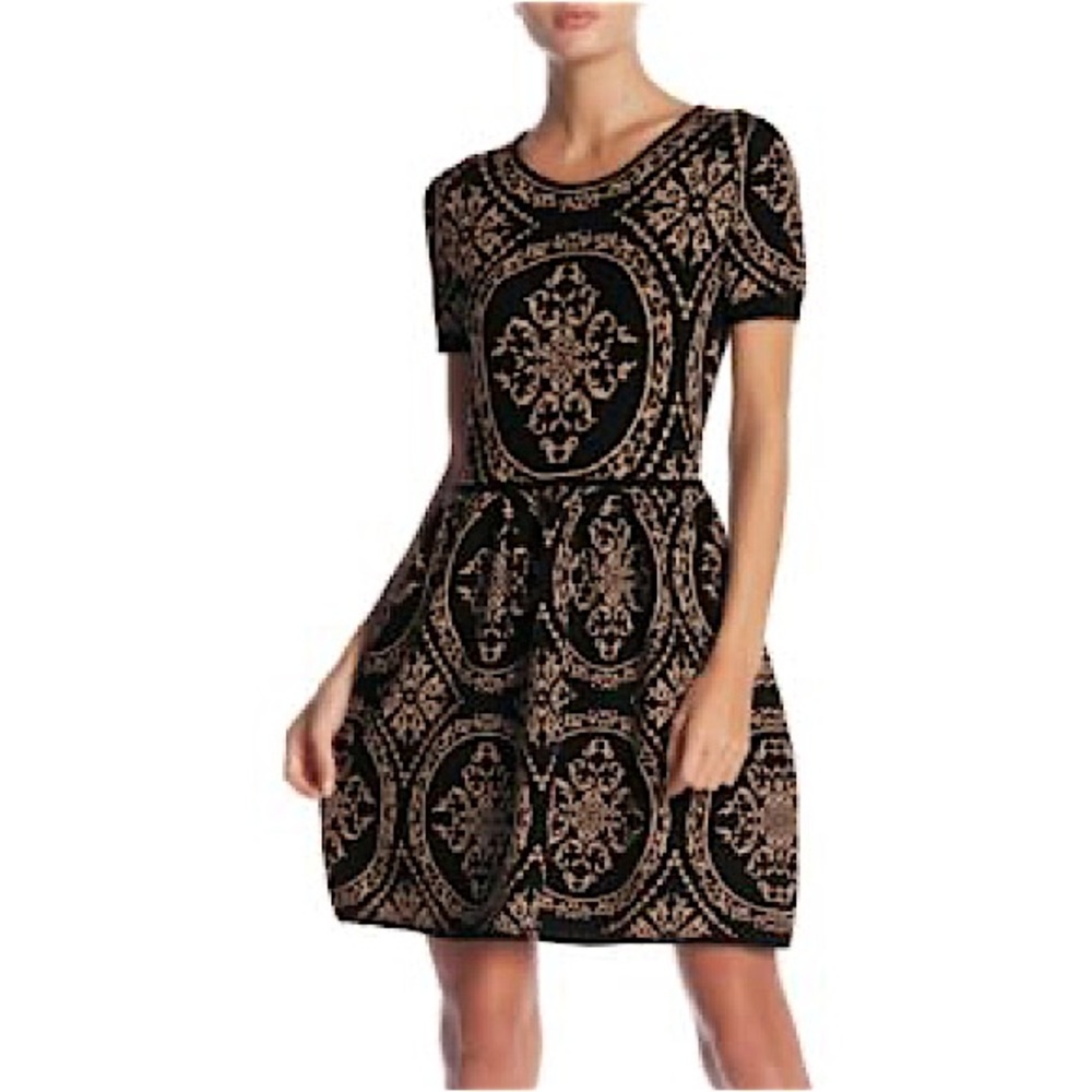 Romeo & Juliet Couture Intarsia Gold and Black Knit Dress, S